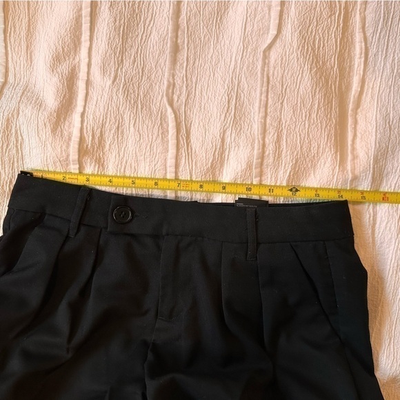 Divided black wide leg dress/work pants with pleats. Size 6. - Picture 10 of 10